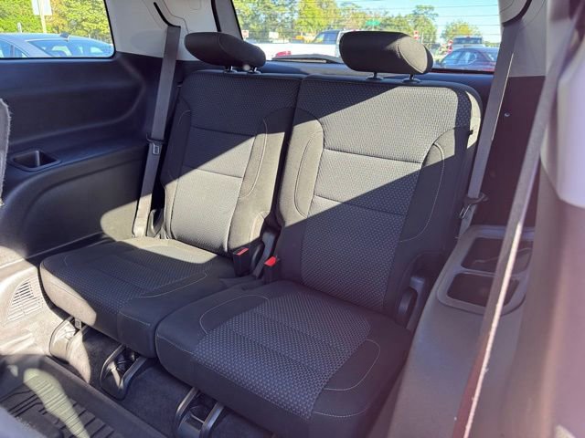 Used 2021 GMC Acadia SLE w/ Driver Convenience Package image 22