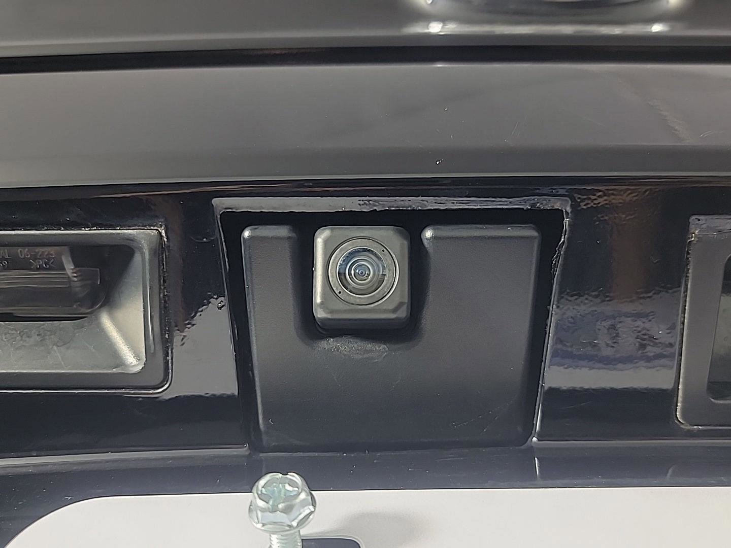 Used 2022 Toyota Sienna XLE w/ XLE Plus Package image 7