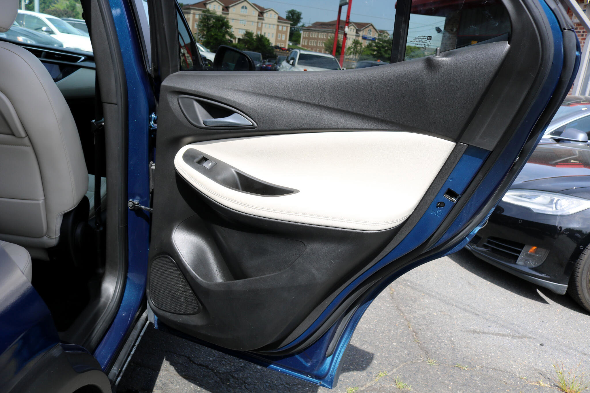 Used 2020 Buick Encore GX Select image 40