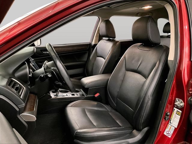 Used 2018 Subaru Outback 3.6R Limited AWD/4WD image 25