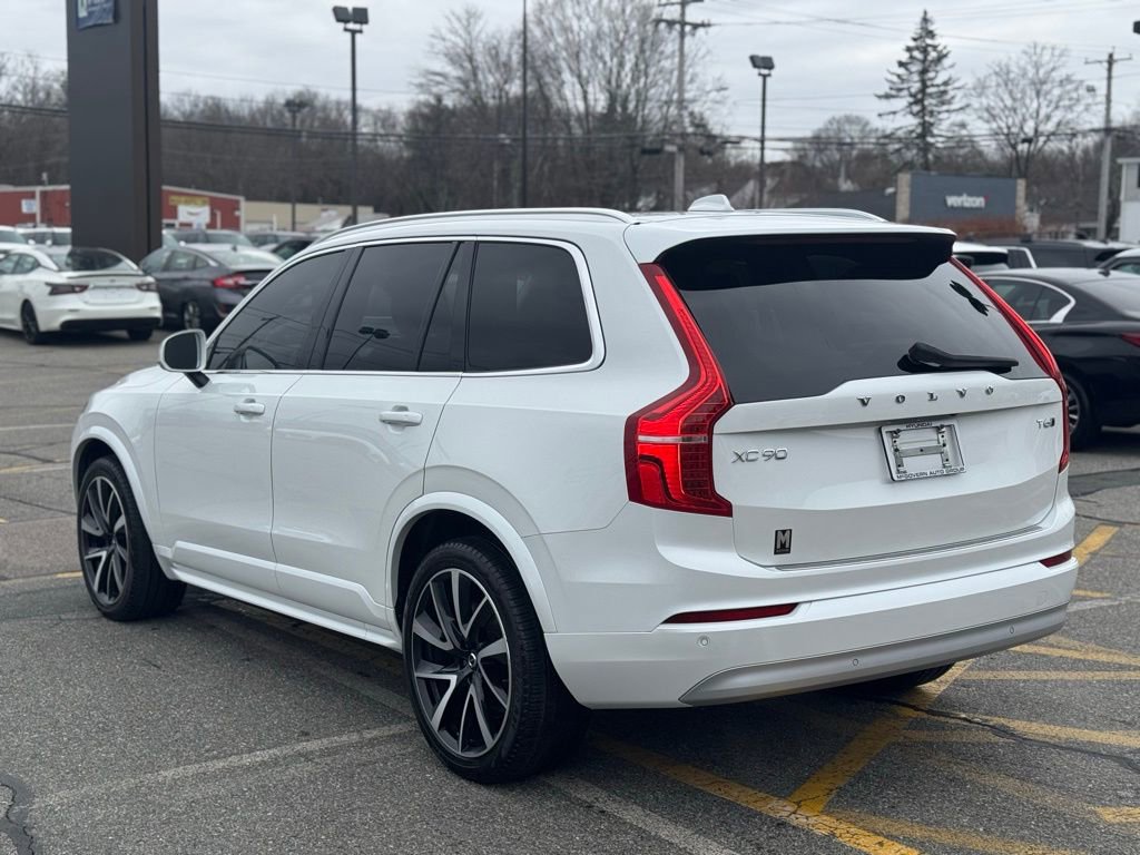 Used 2022 Volvo XC90 T6 Momentum w/ Advanced Package image 3
