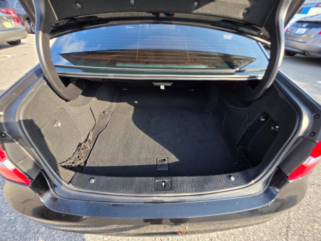 Used 2010 Mercedes-Benz E 350 Sedan image 13