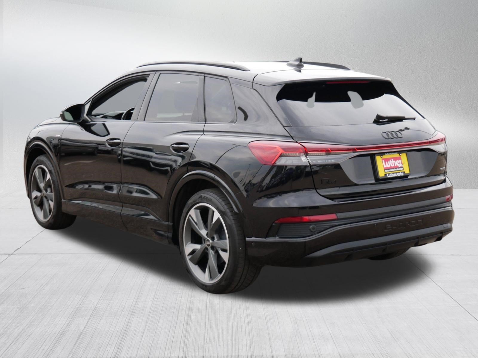 Used 2024 Audi Q4 e-tron Premium Plus w/ Premium Plus AWD/4WD image 5