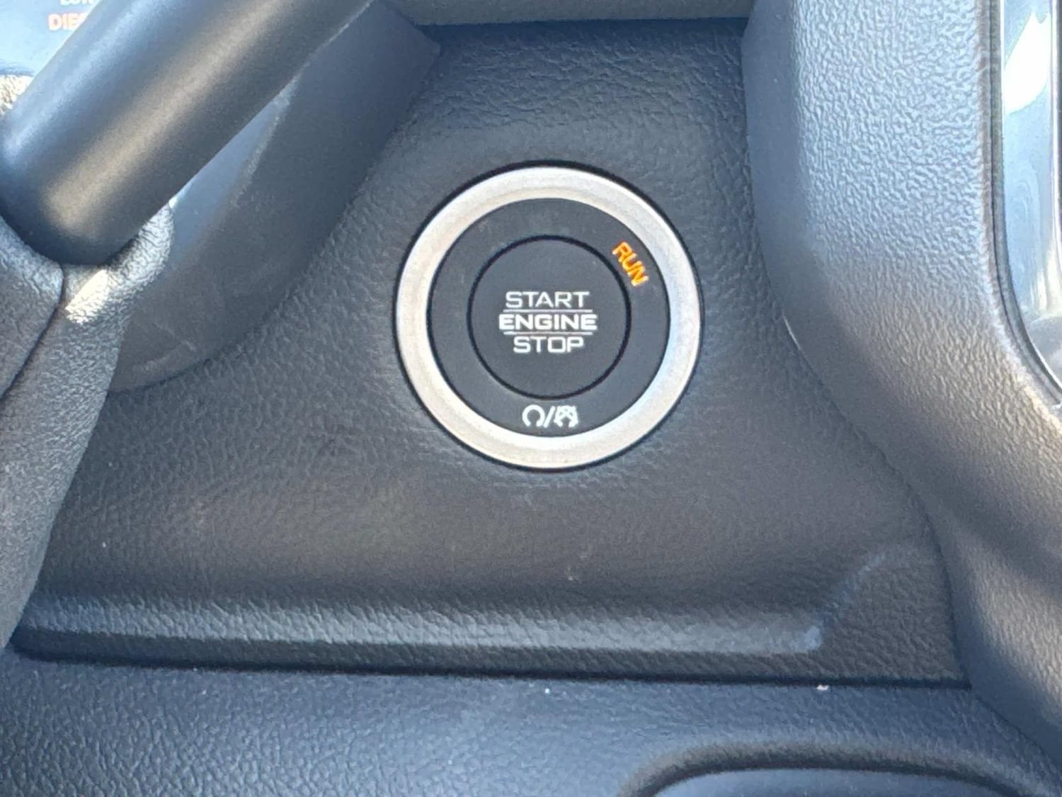 New 2026 RAM 2500 Laramie w/ Night Edition AWD/4WD image 36