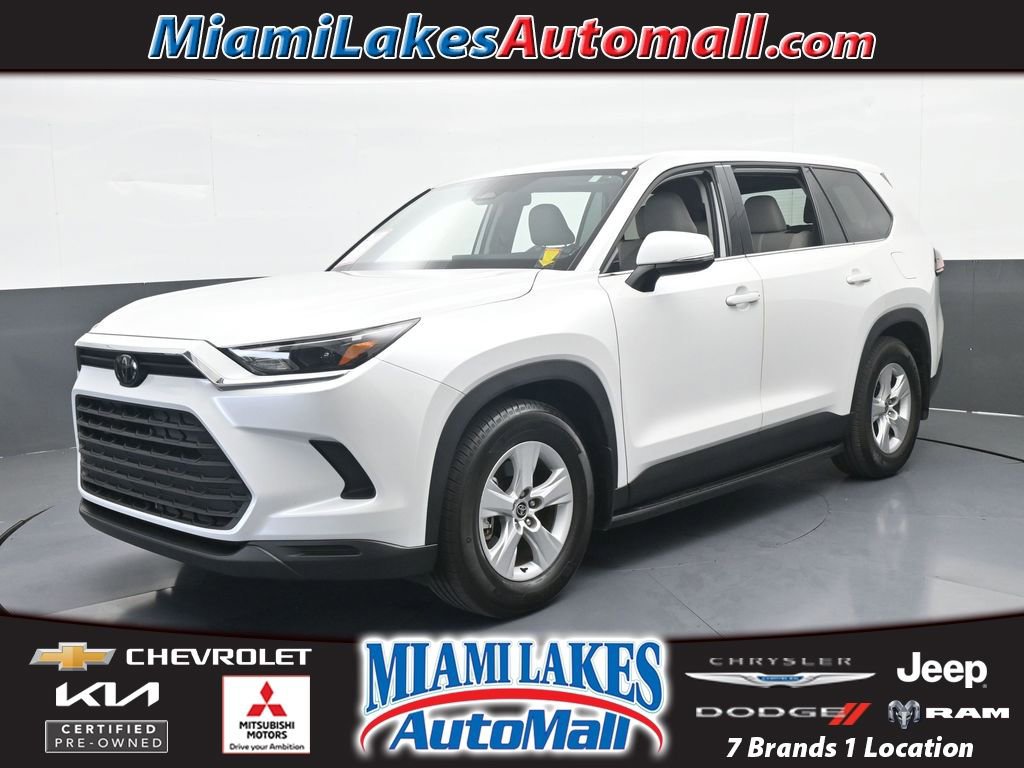 Used 2025 Toyota Grand Highlander FWD image 1