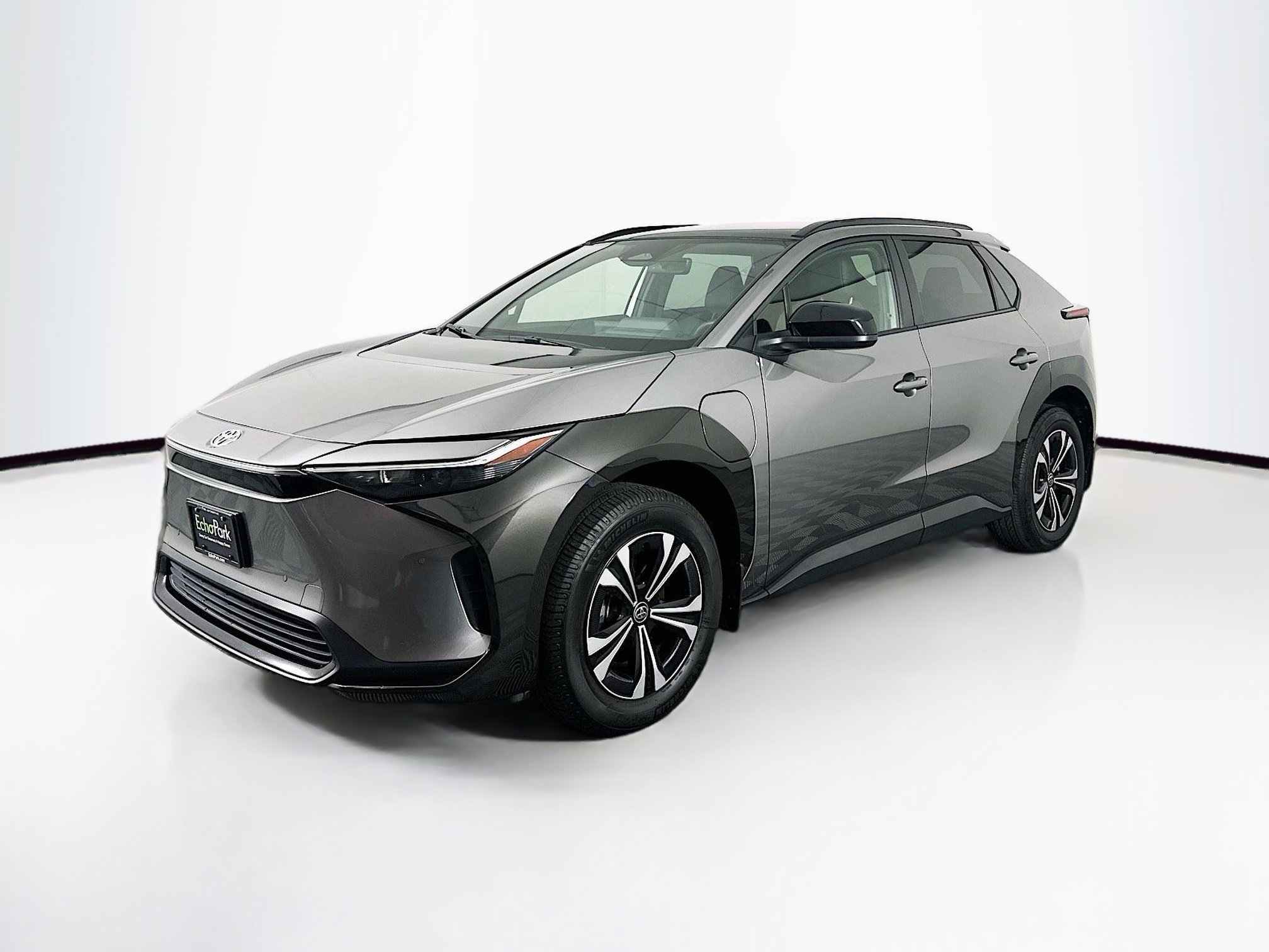 Used 2023 Toyota bZ4X FWD w/ Weather Package image 3
