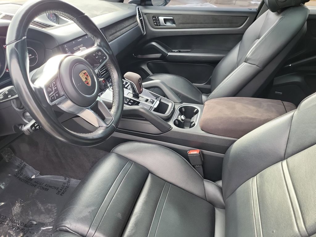 Used 2020 Porsche Cayenne image 12