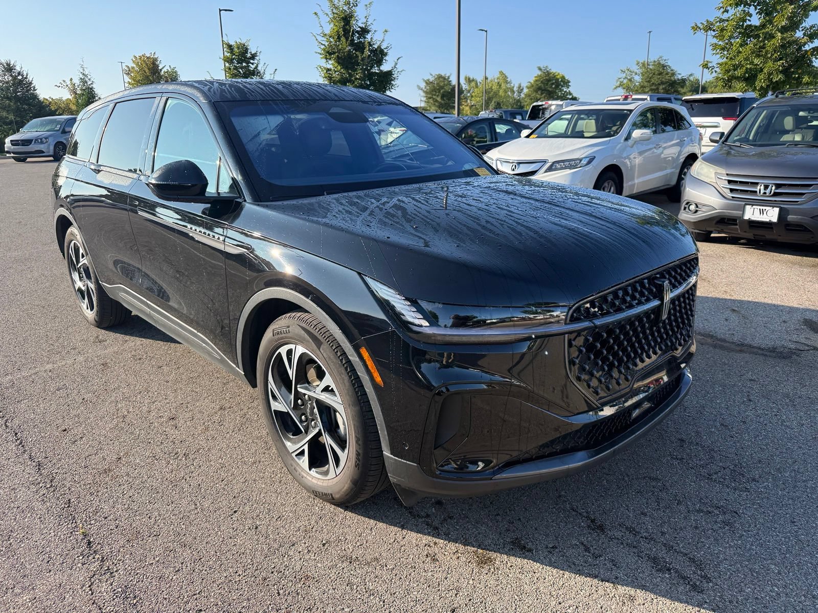 Used 2024 Lincoln Nautilus Premier w/ Equipment Group 102A AWD/4WD image 3