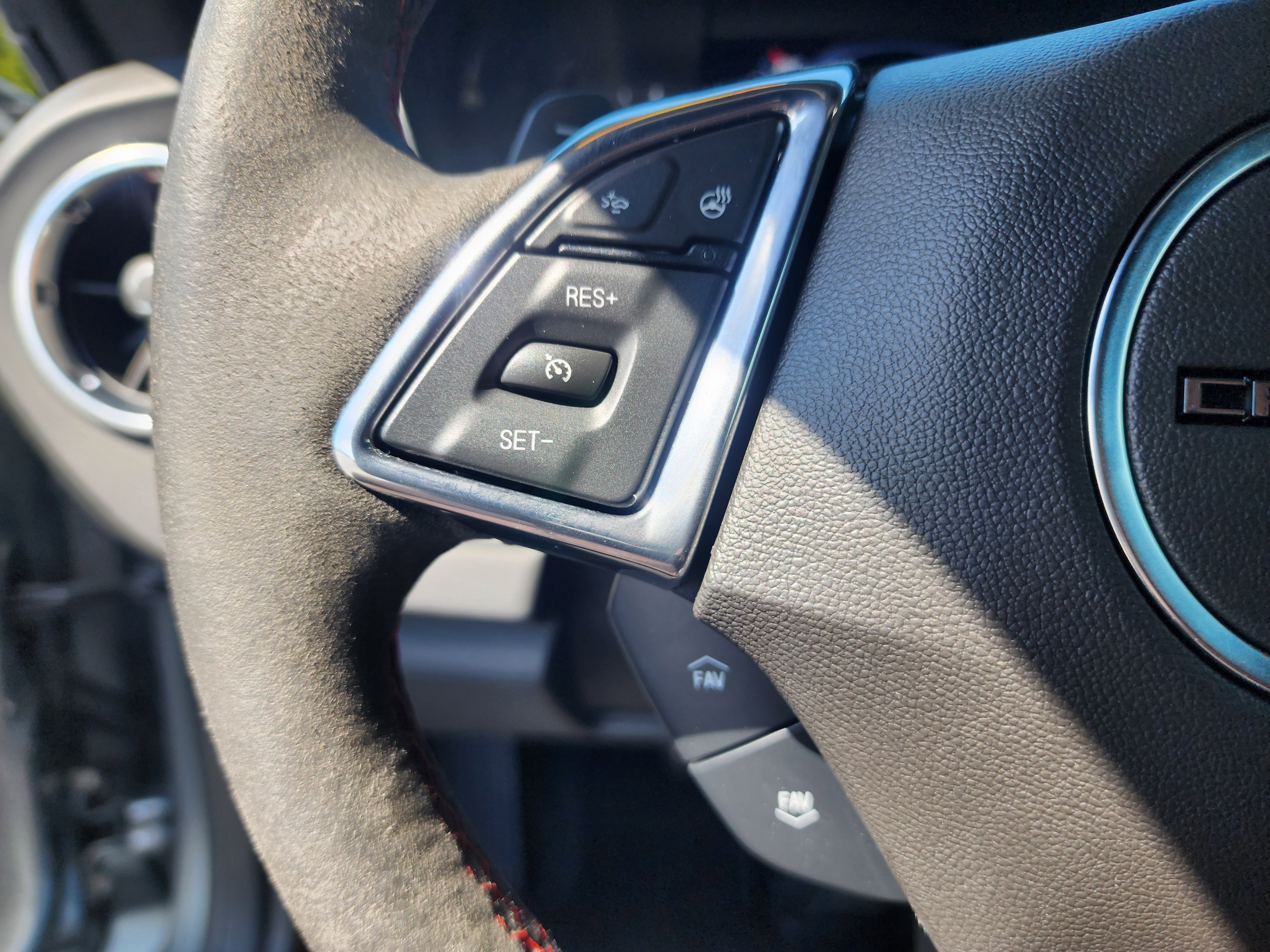 Used 2023 Chevrolet Camaro ZL1 RWD image 28