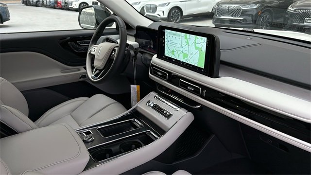 New 2026 Lincoln Aviator Reserve image 8