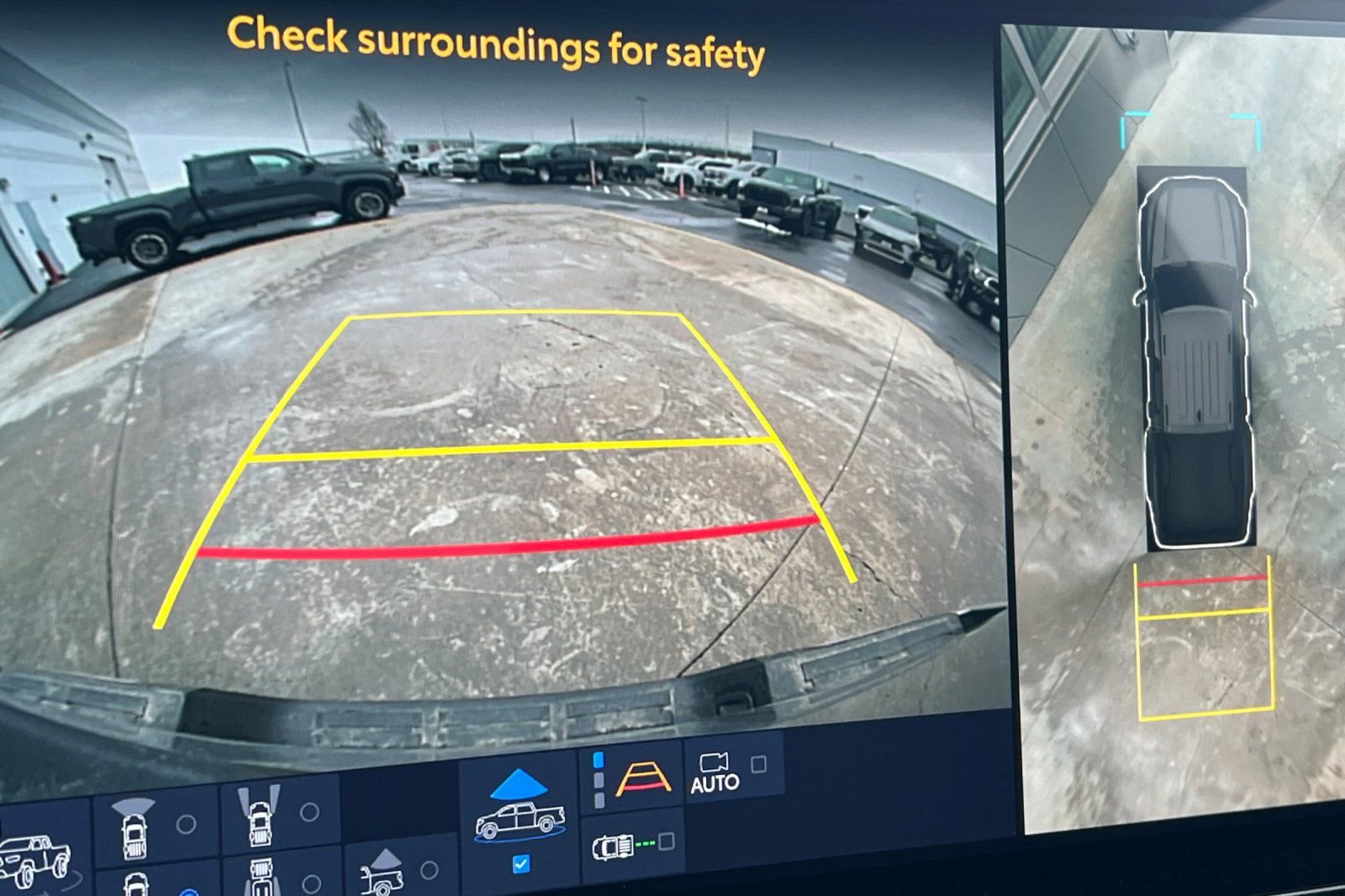 Used 2024 Toyota Tacoma Limited w/ Limited Package (LT) AWD/4WD image 15