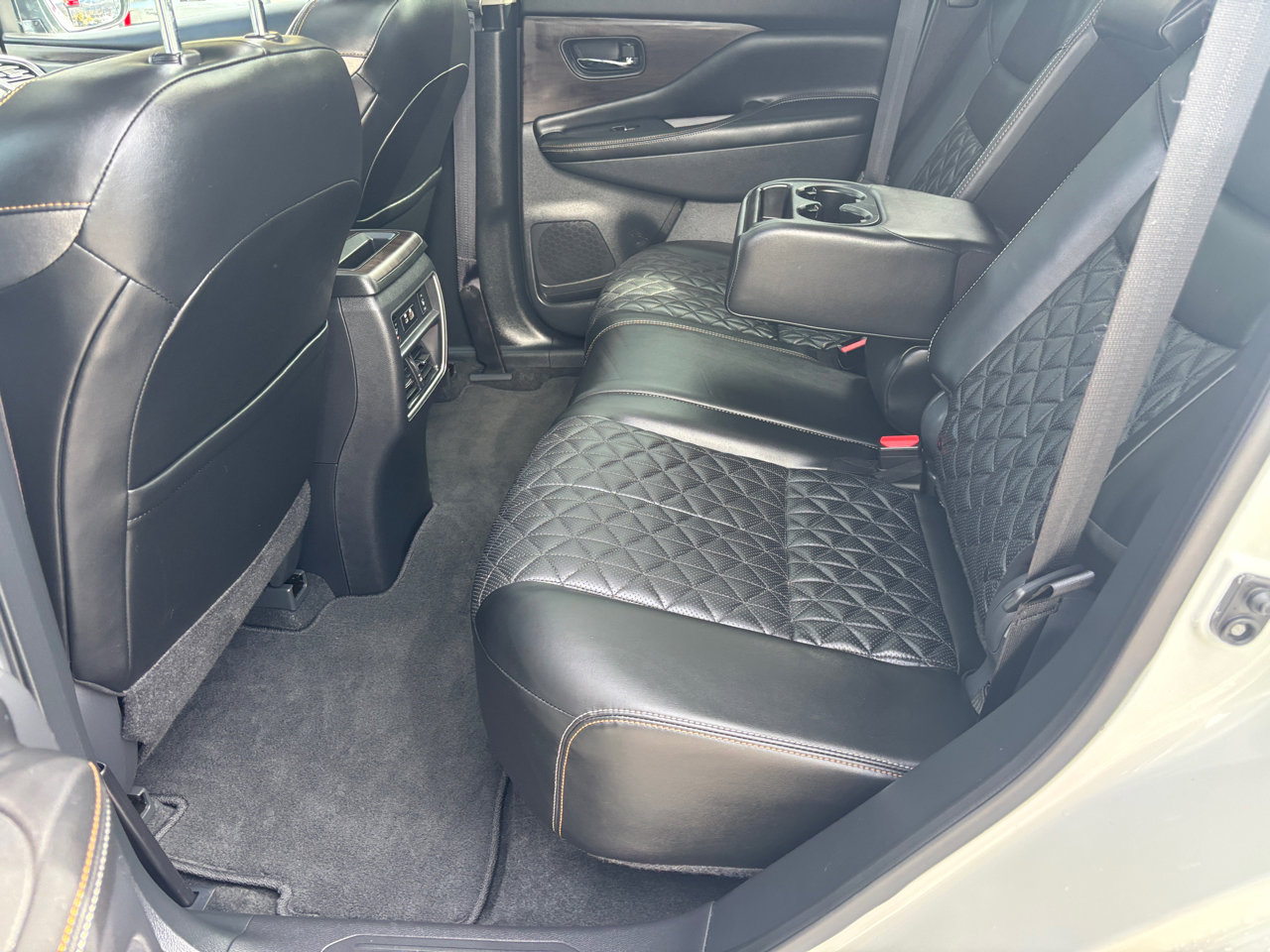 Used 2024 Nissan Murano Platinum w/ Cargo Package image 11