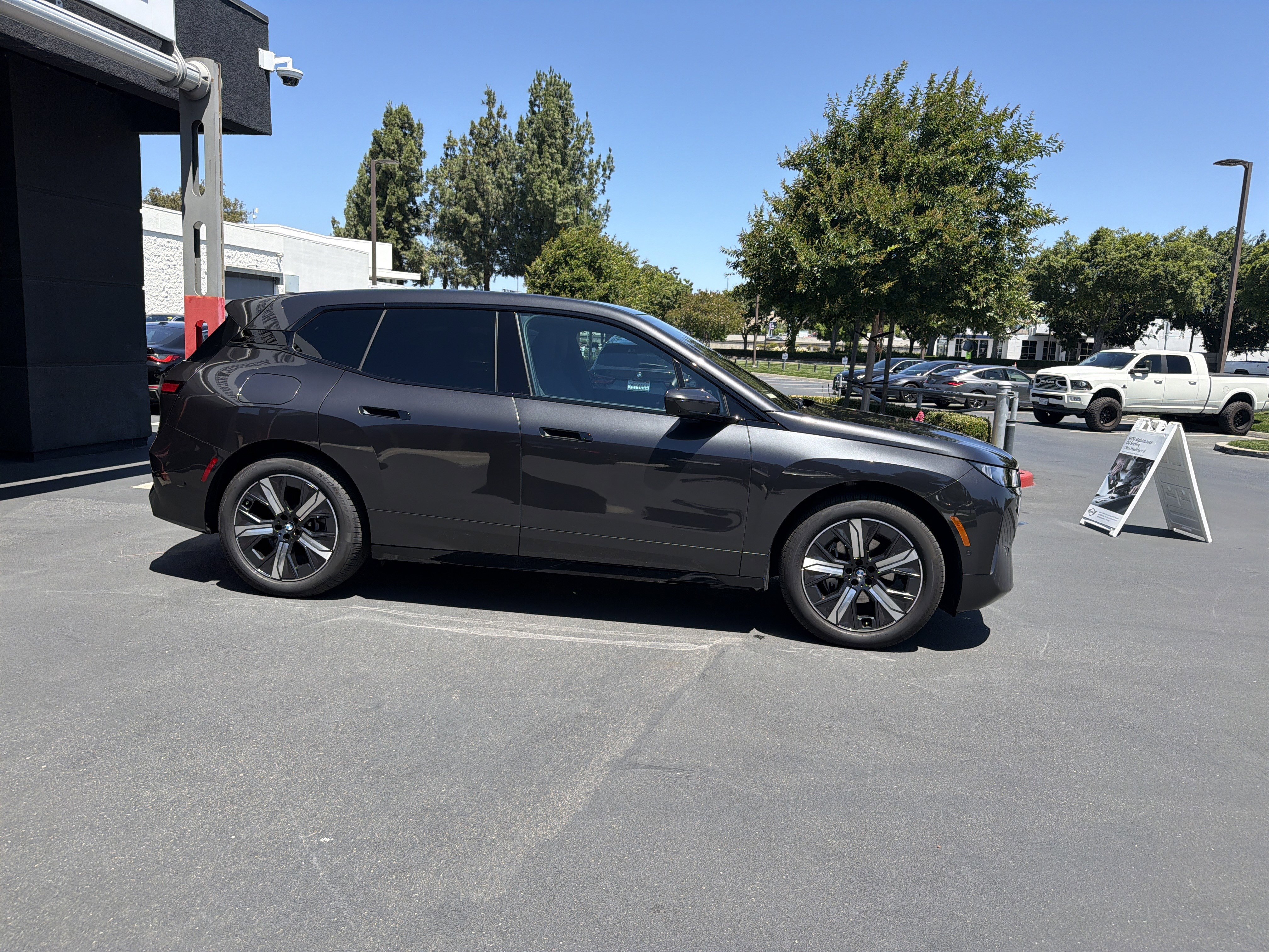 Used 2026 BMW iX xDrive45 AWD/4WD image 13
