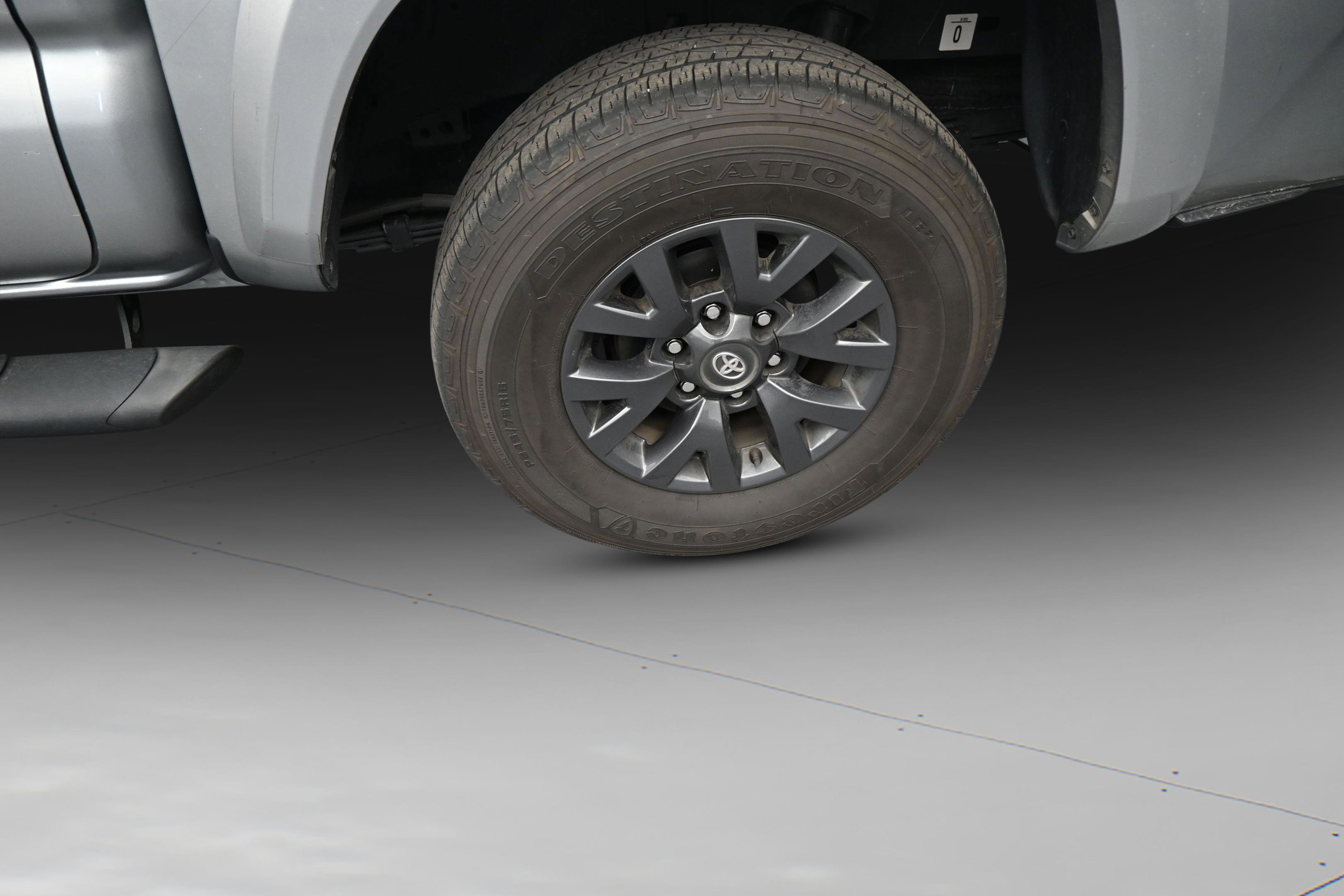Used 2023 Toyota Tacoma 2WD Double Cab image 37