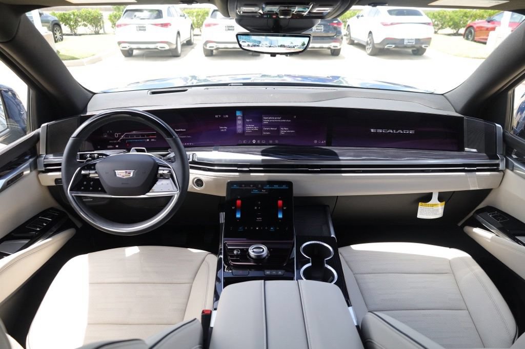 Used 2026 Cadillac Escalade Sport RWD image 14