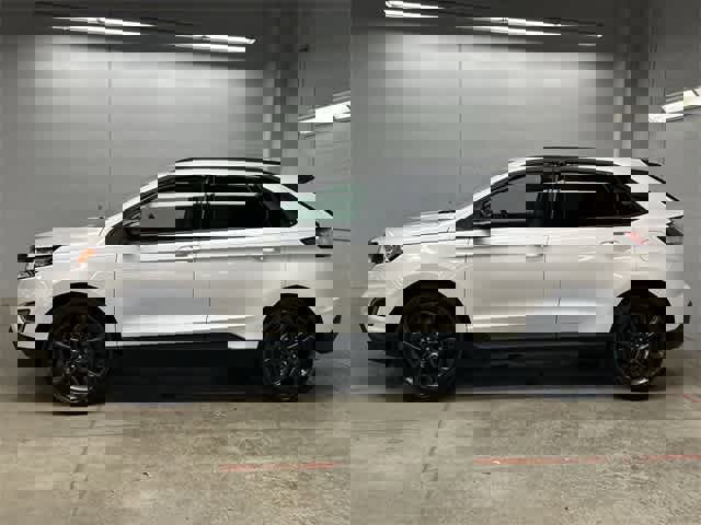 Used 2018 Ford Edge SEL image 2