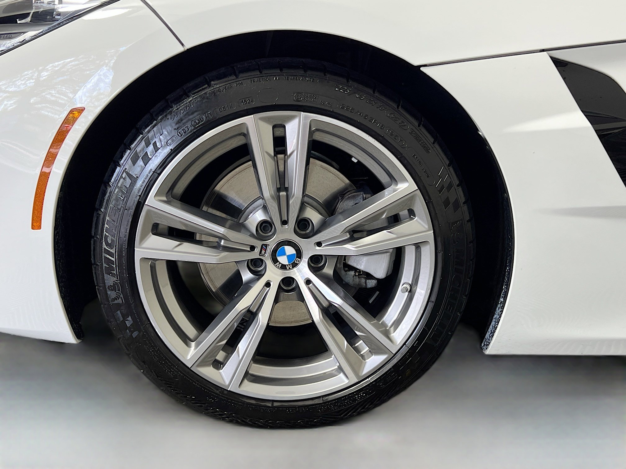 Used 2025 BMW Z4 sDrive30i w/ Premium Package image 14