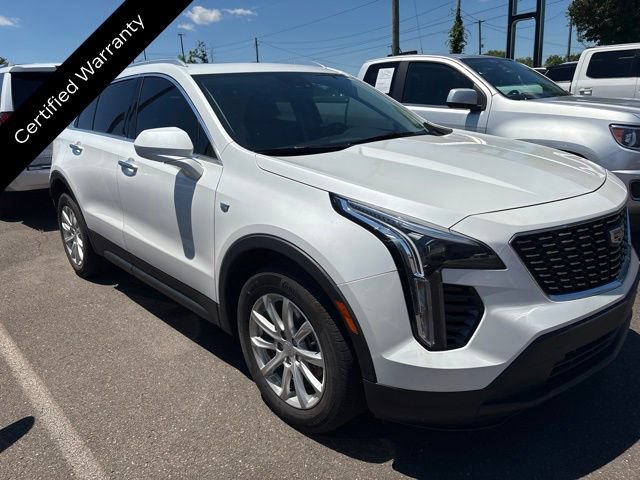 Certified 2023 Cadillac XT4 Luxury w/ Cold Weather Package AWD/4WD image 7