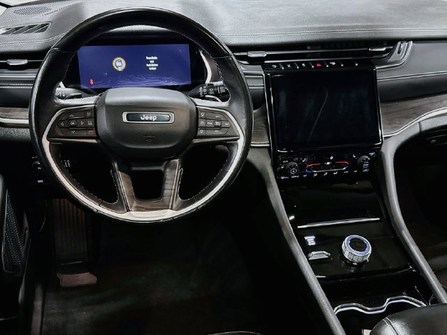 Used 2021 Jeep Grand Cherokee L Limited AWD/4WD image 20