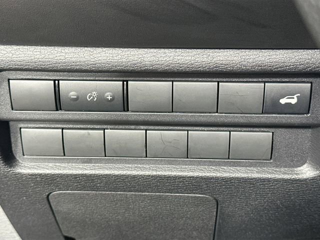 Used 2023 Mitsubishi Outlander SE image 23