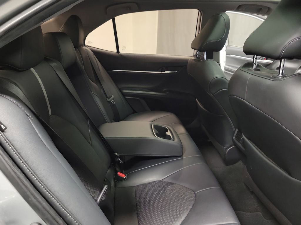 Used 2021 Toyota Camry XSE image 21