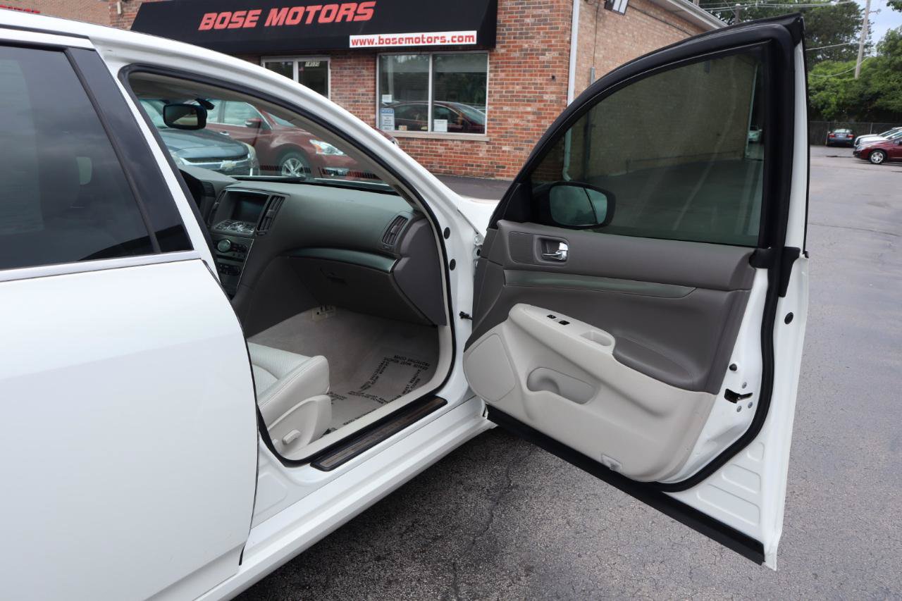 Used 2011 INFINITI G25 x w/ Moonroof Pkg AWD/4WD image 10