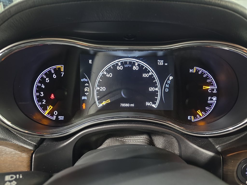 Used 2018 Jeep Grand Cherokee Limited AWD/4WD image 19
