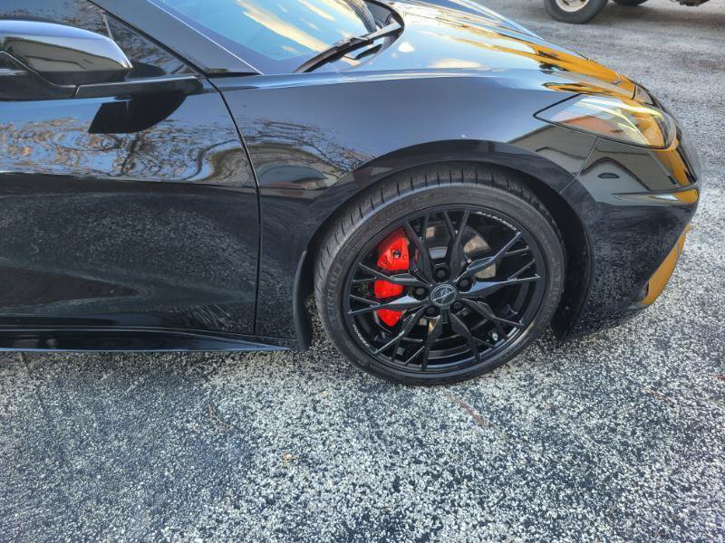 Used 2023 Chevrolet Corvette Stingray Premium Conv w/ Battery Protection Package RWD image 18