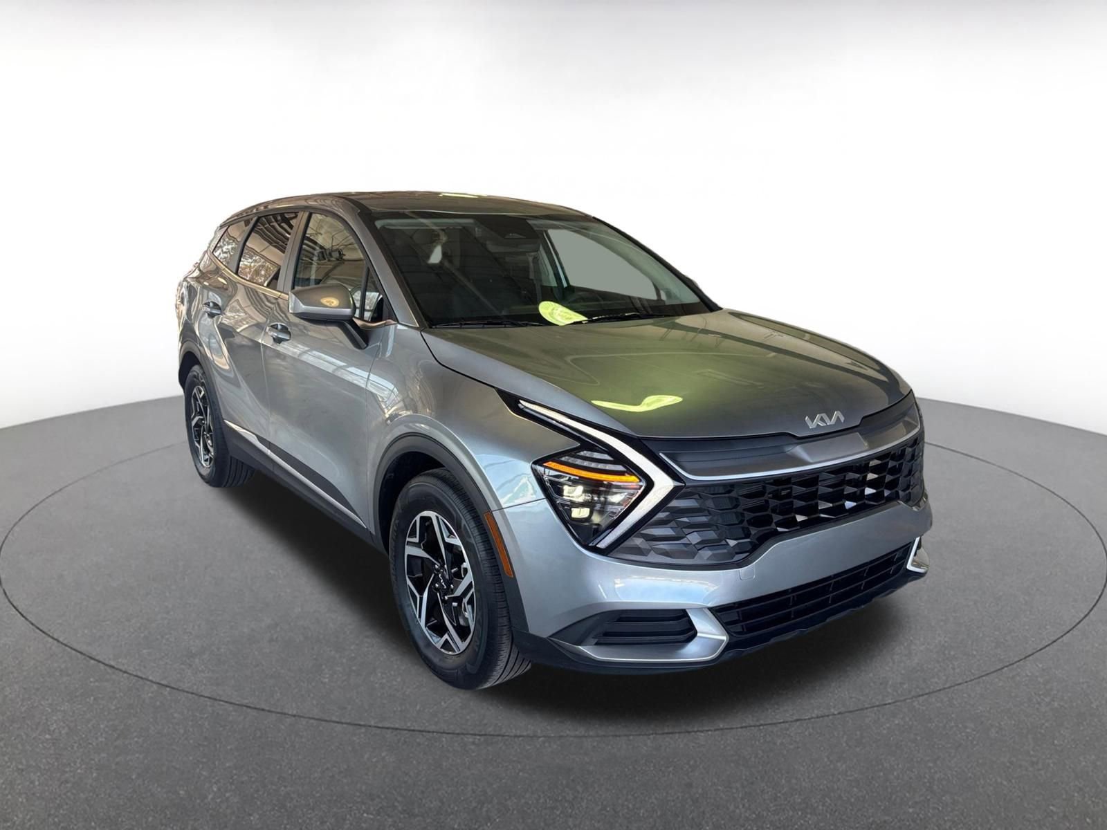 Used 2025 Kia Sportage LX video 2