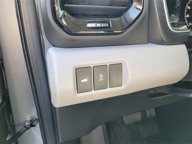 Used 2023 Honda Pilot Touring image 17