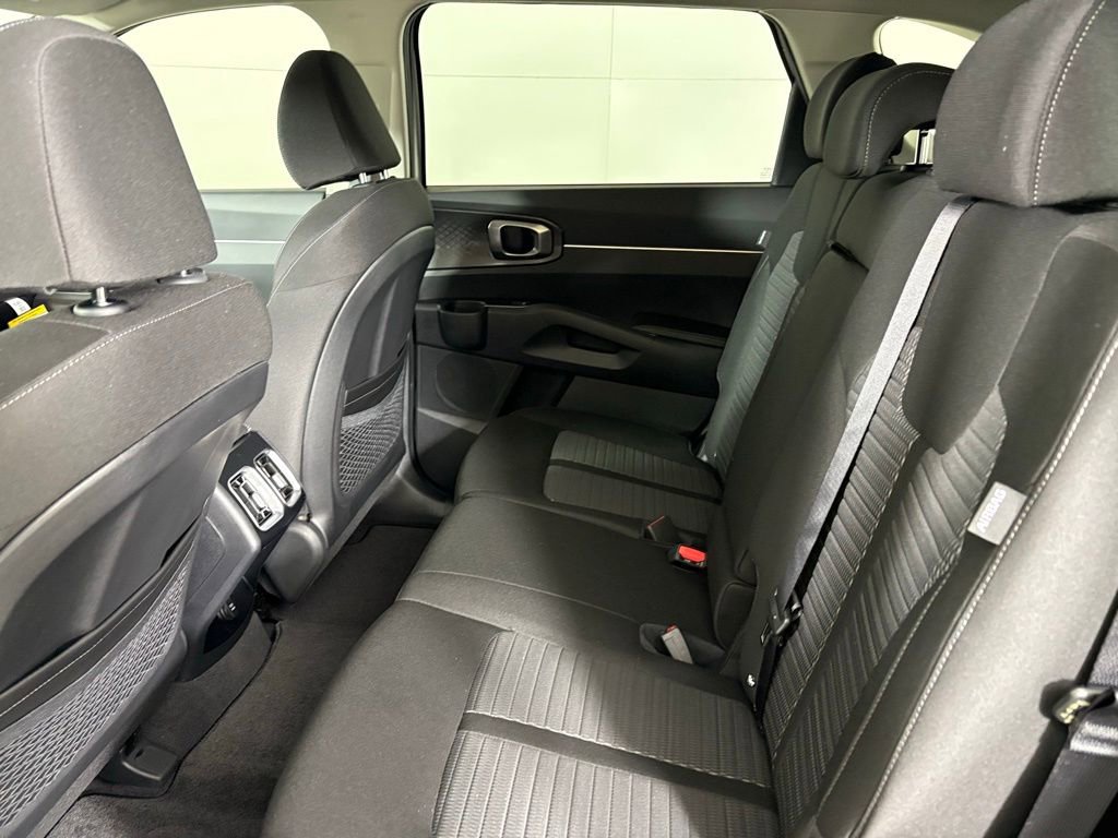 New 2026 Kia Sorento LX FWD image 36