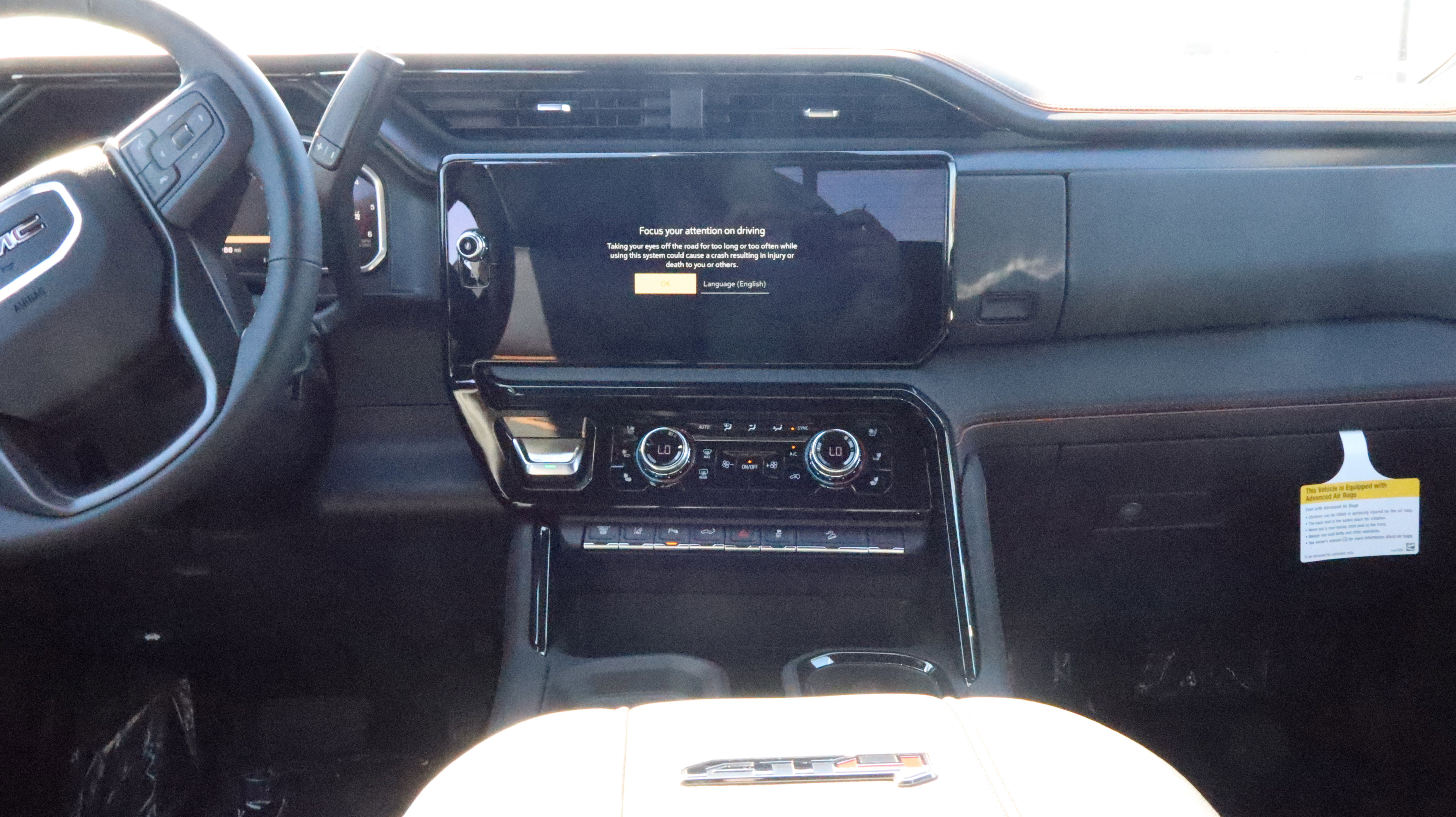 New 2026 GMC Sierra 2500 AT4 w/ AT4 Premium Plus Package AWD/4WD image 10