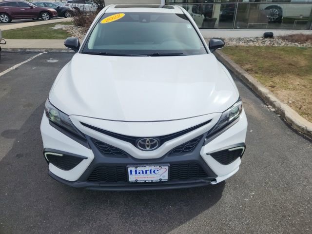 Used 2022 Toyota Camry SE w/ Cold Weather Package image 10