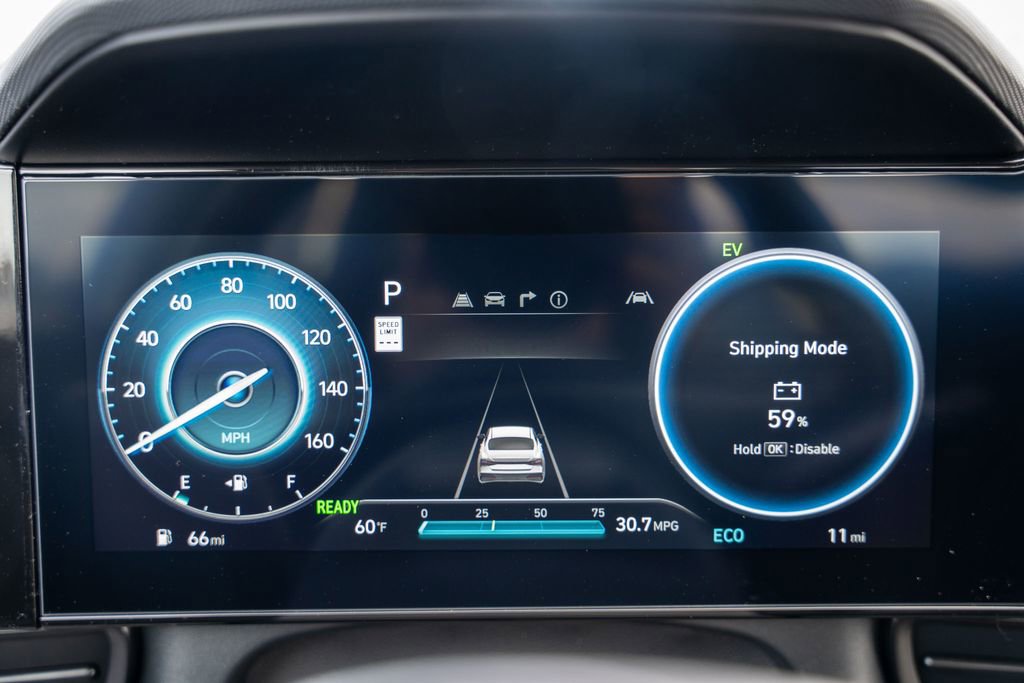 New 2025 Hyundai Elantra SEL image 23