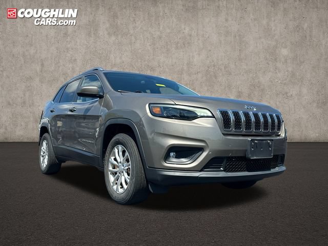 Used 2019 Jeep Cherokee Latitude w/ Popular Appearance Group