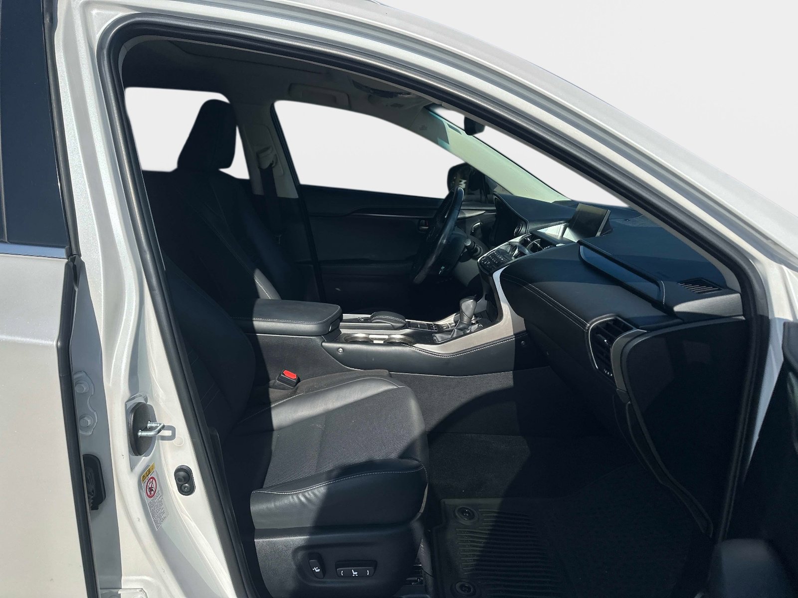 Used 2017 Lexus NX 200t FWD image 6