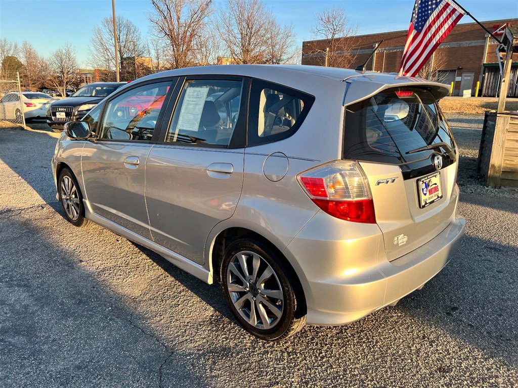 Used 2013 Honda Fit Sport image 3