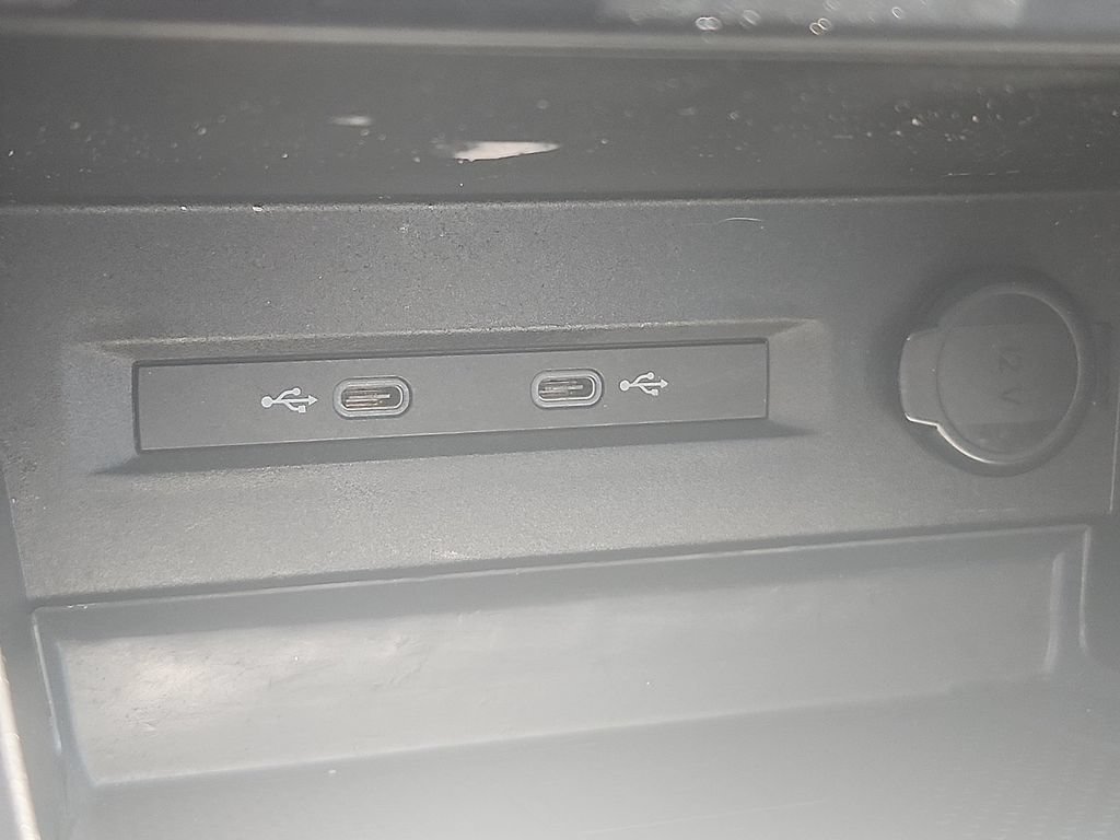 Used 2022 Volkswagen Taos SE AWD/4WD image 18