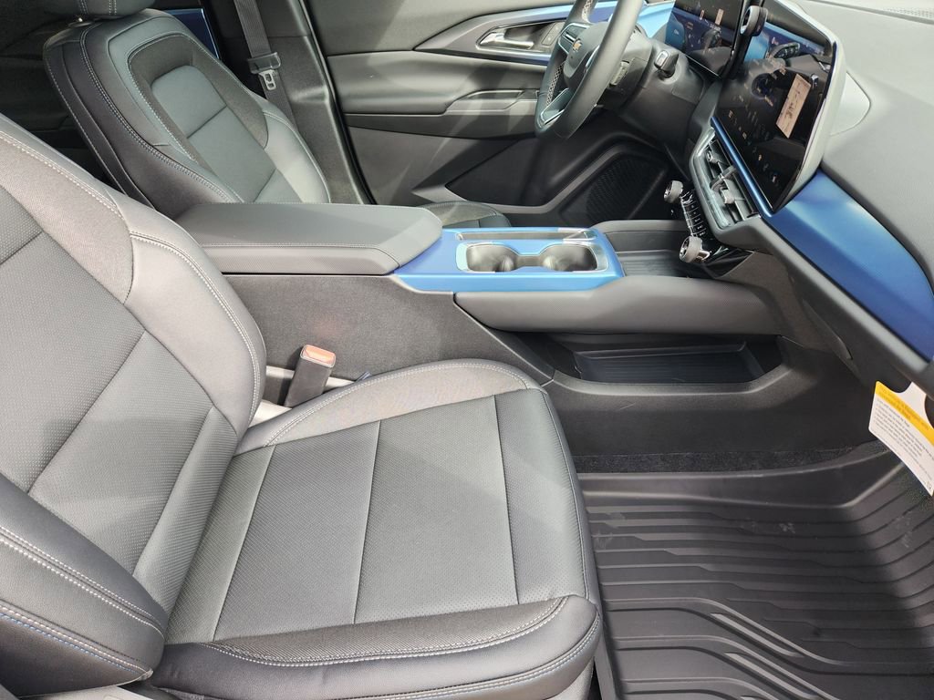 New 2026 Chevrolet Equinox EV LT image 10