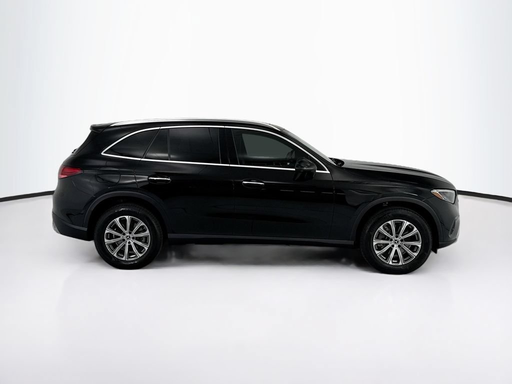 Certified 2026 Mercedes-Benz GLC 300 4MATIC image 4