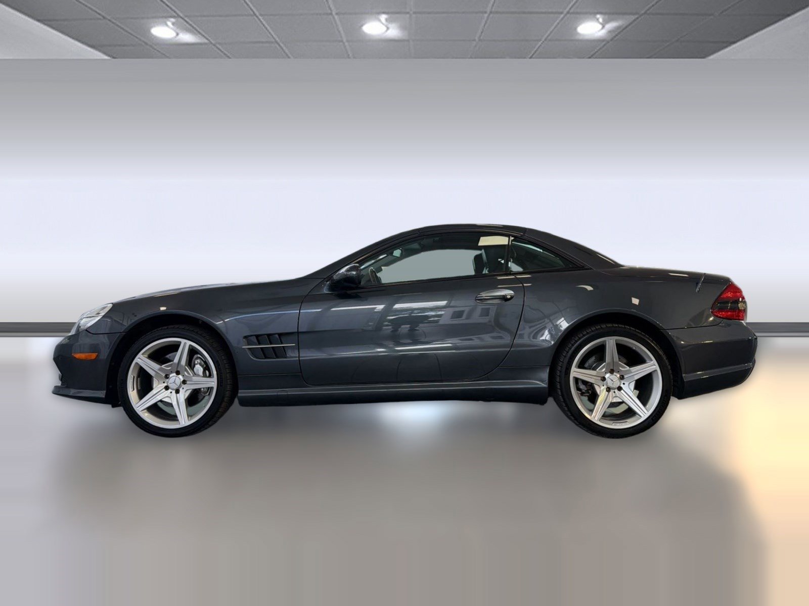 Used 2009 Mercedes-Benz SL 550 image 2