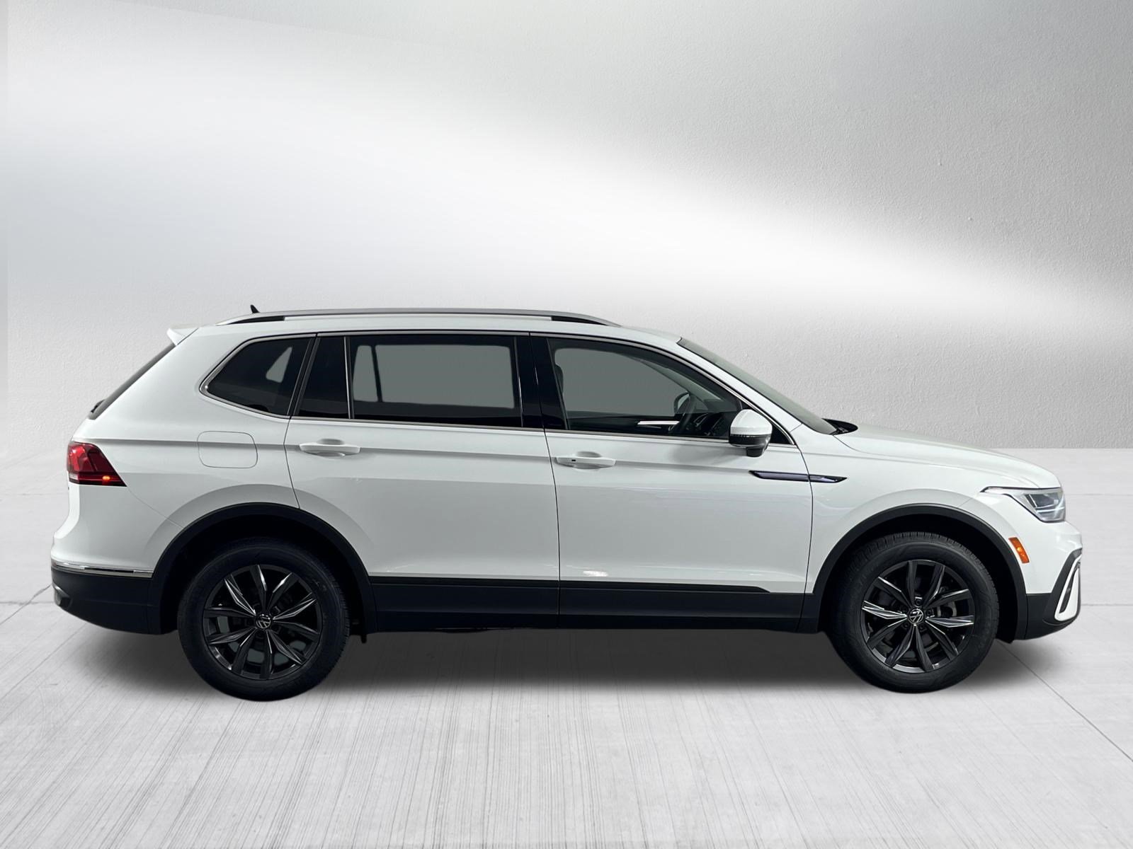 Certified 2022 Volkswagen Tiguan SE AWD/4WD image 8