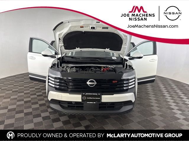 Certified 2025 Nissan Kicks SR image 11