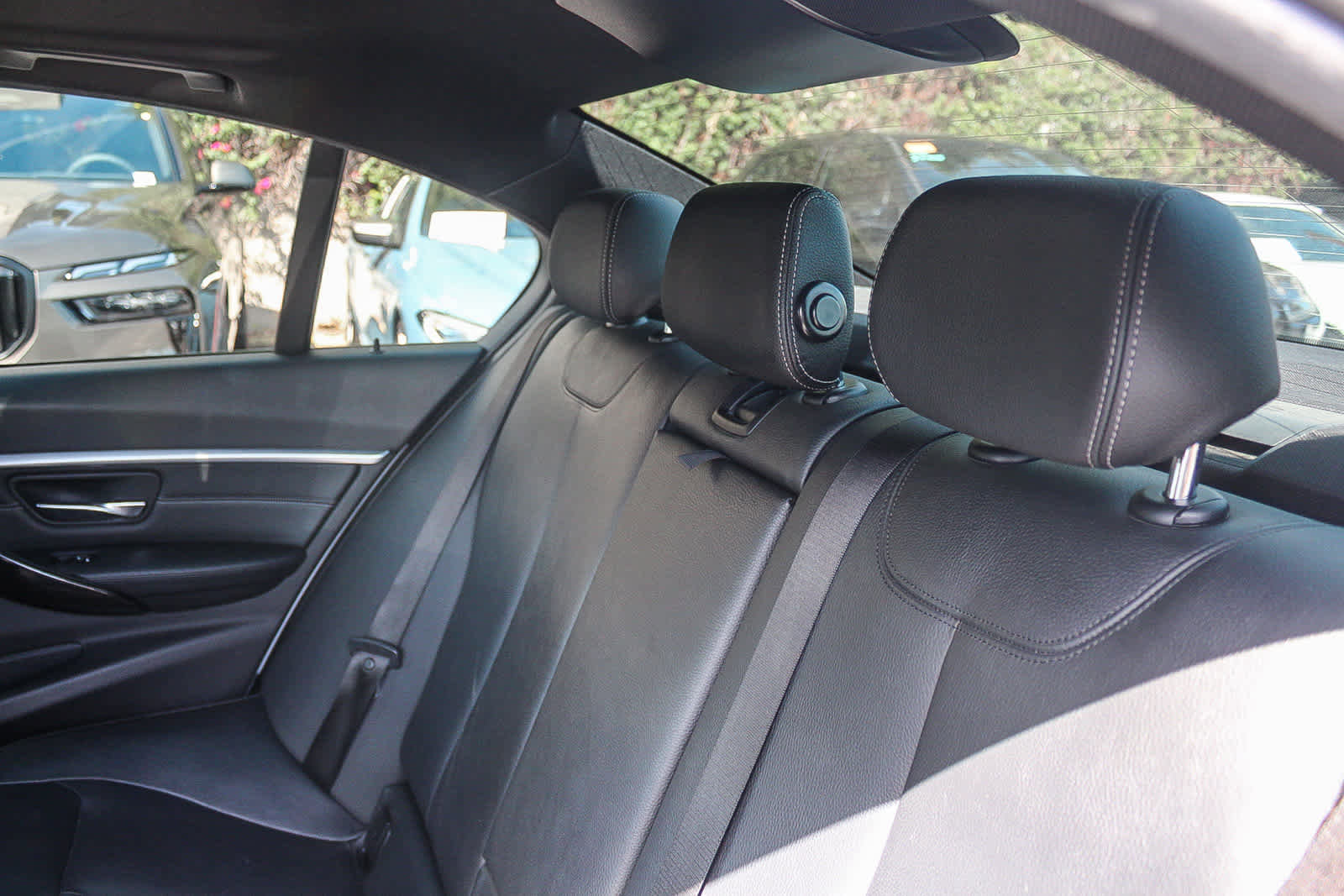 Used 2018 BMW 330e image 18