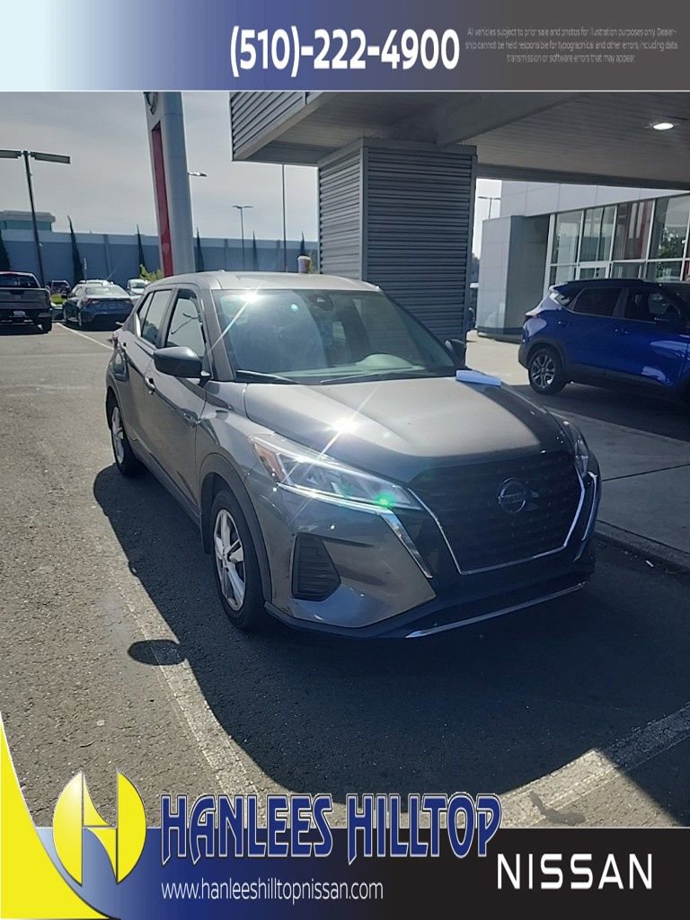 Used 2021 Nissan Kicks S image 4