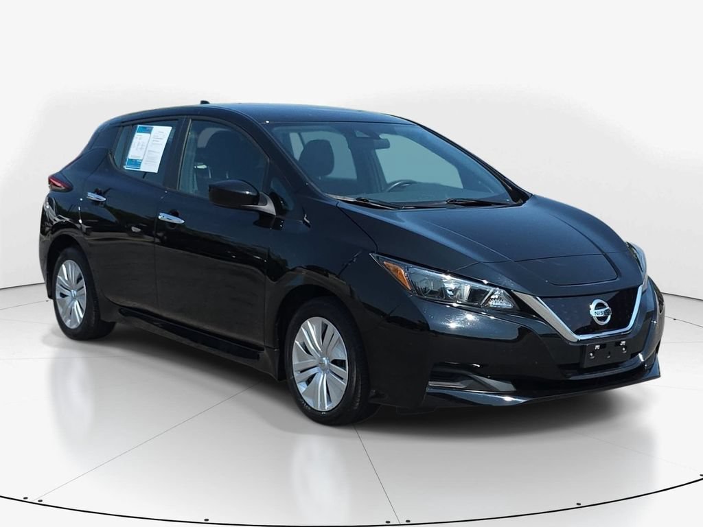 Used 2022 Nissan Leaf S FWD image 3