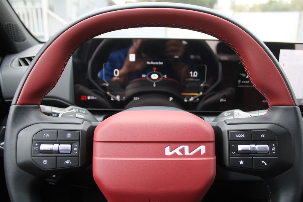 New 2025 Kia K4 GT-Line image 25