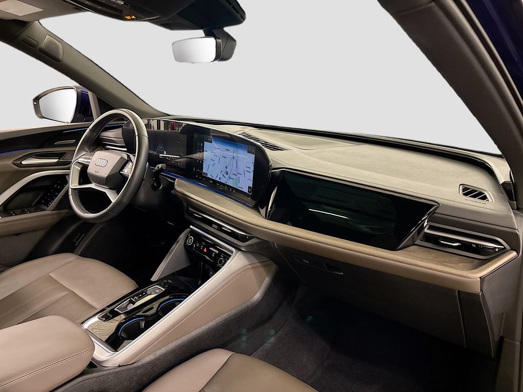 Certified 2025 Audi Q5 Premium Plus w/ Premium Plus AWD/4WD image 14