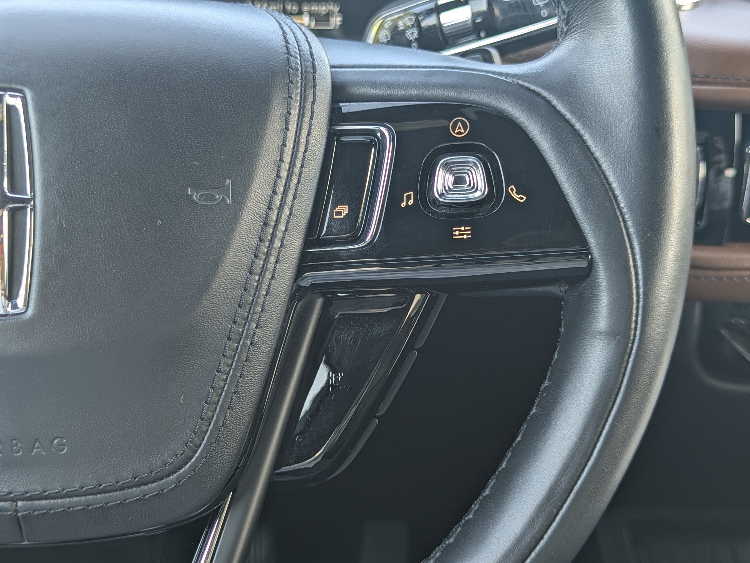 Used 2020 Lincoln Aviator Reserve w/ Equipment Group 202A AWD/4WD image 28