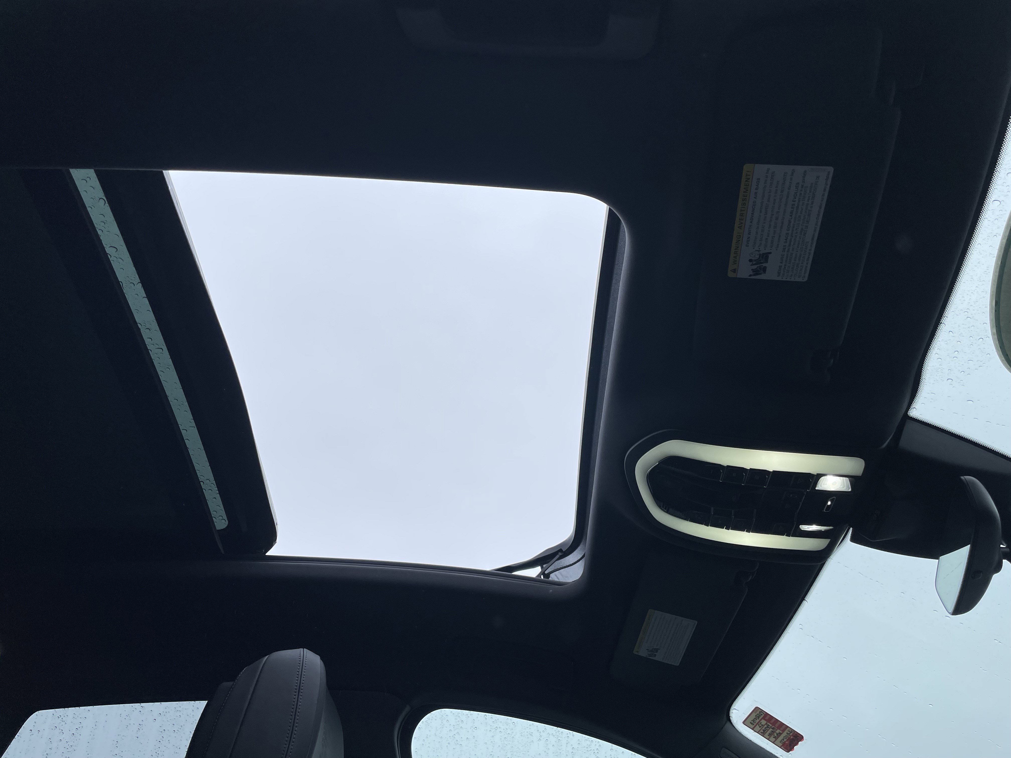 Used 2022 Porsche Macan image 17